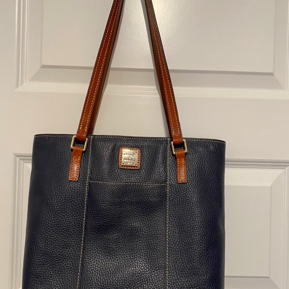 Dooney & Bourke Handbag